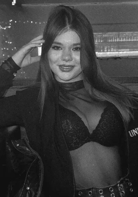 Я Ірина, 18 років з Лубни, шукаю знайомство для спілкування