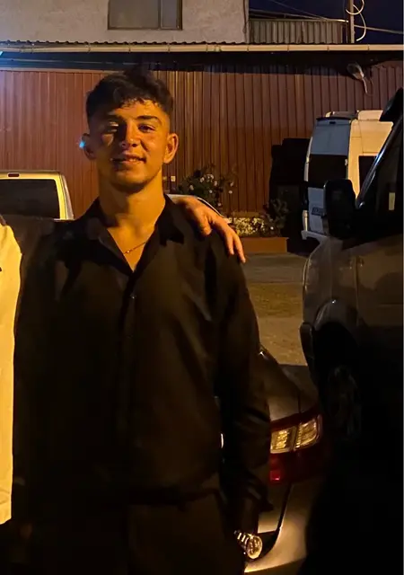 Я Selim, 19, из Франкфурта-на-майне, ищу знакомство для совместных путешествий