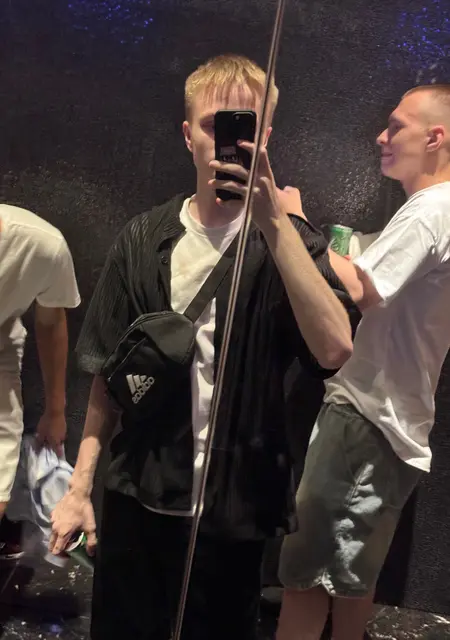 Александр из Бангкока, ищу на сайте знакомства без обязательств