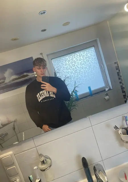 Justin из Ноттульн, ищу на сайте приятное времяпровождение