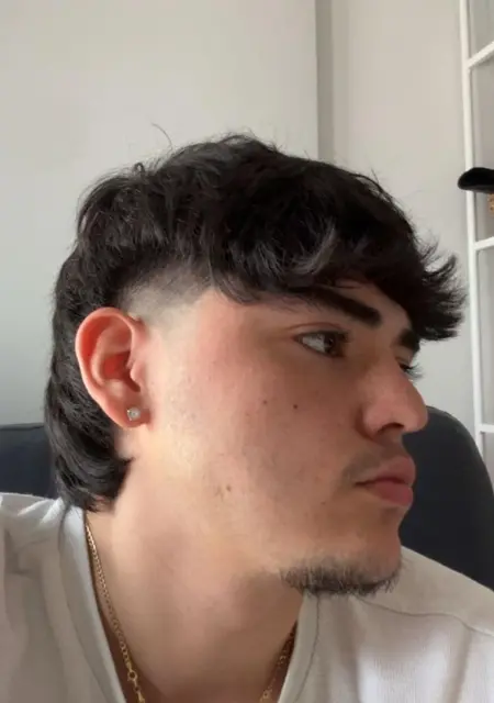 Я Santiago, 20, из Cambre, ищу знакомства на одну ночь