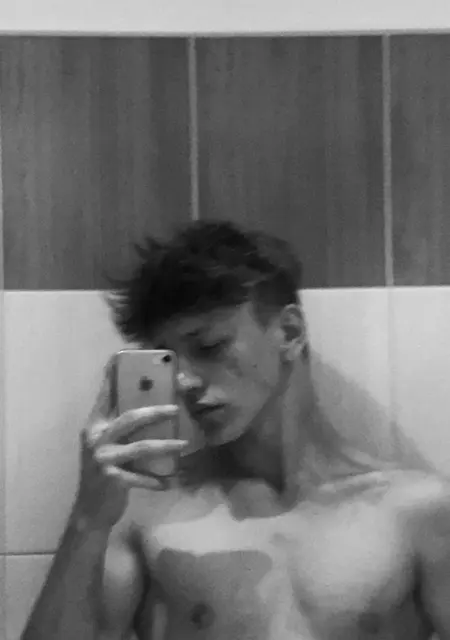 Я Jakub, 20, знакомлюсь для общения в Градце Кралове