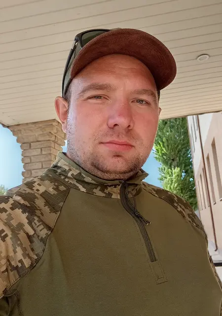 Кирилл из Днепра, мне 32, познакомлюсь для открытые отношения