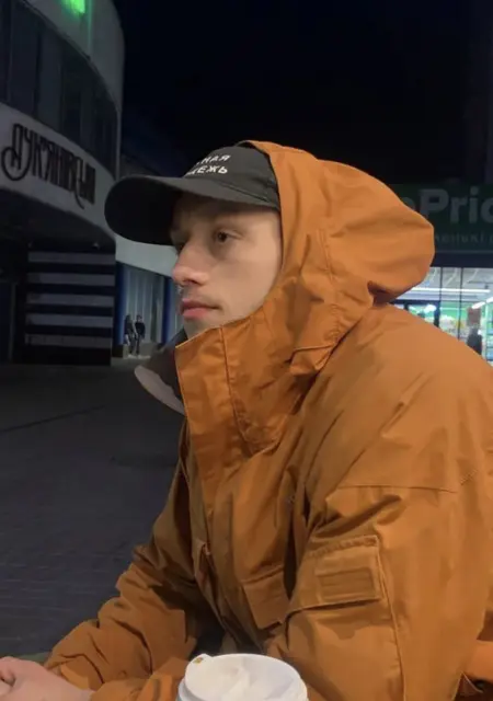 Андрей из Коростеня, ищу на сайте знакомства на одну ночь