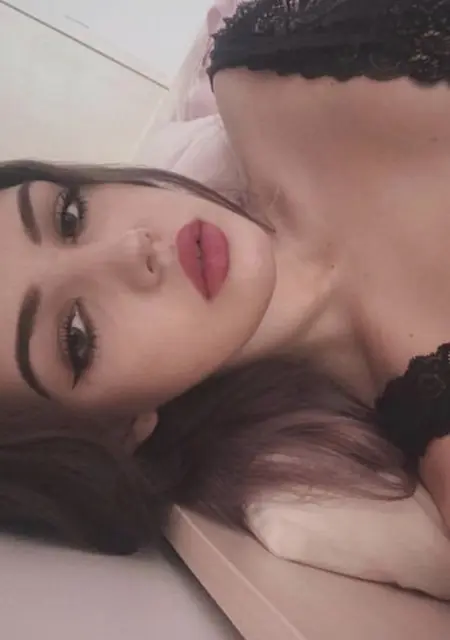 Алиса из Донецка, мне 25, познакомлюсь для вирта