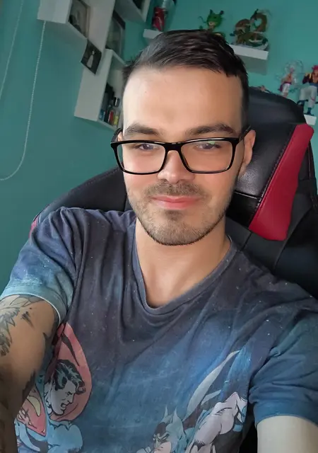 Adrian de Madrid, tengo 28 años, listo para conocer para lío de una noche