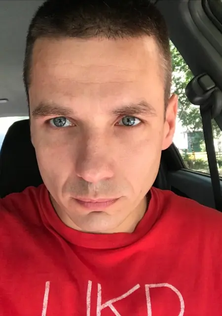 Влад из Полтавы, мне 45, познакомлюсь для приятного времяпровождения