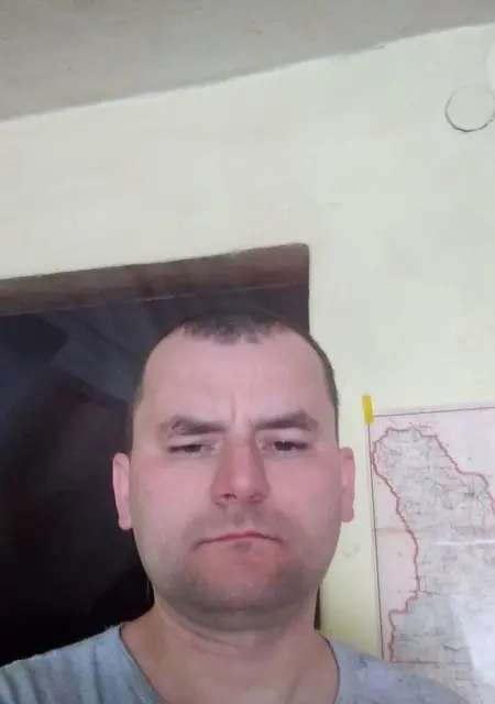 Я Sebastian, 38, знакомлюсь в Варшаве