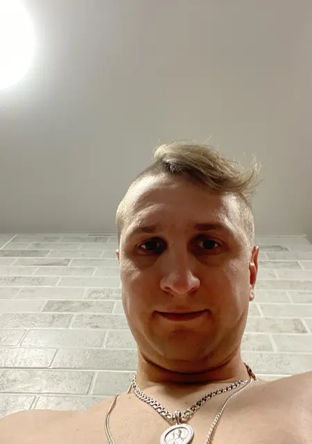 Николай з Вишгород, шукаю на сайті приємне проведення часу