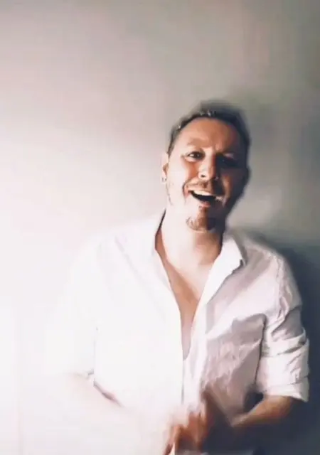 I'm Stephen, 36, looking to meet in London