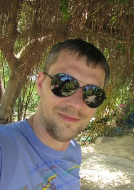 Сергей з Павлограда, мені 46 років, познайомлюсь на одну ніч