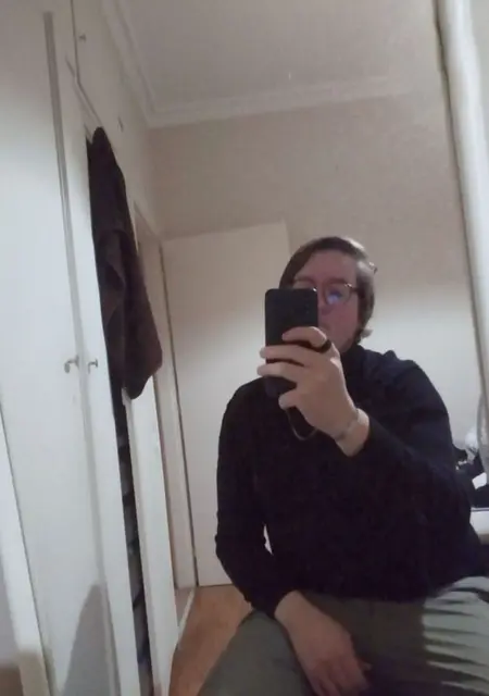 Smylhe из Афин, мне 23, познакомлюсь для общения