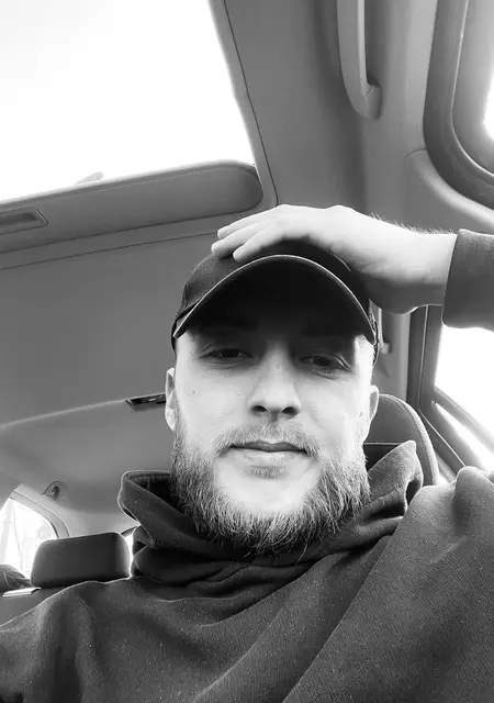 Max из Ивано-Франковска, мне 29, познакомлюсь без обязательств