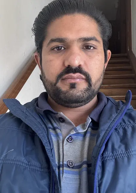 Я Nadeem, 31, знакомлюсь для открытые отношения в Турине