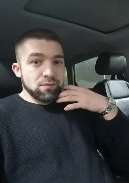 Максим из Славянска, мне 29, познакомлюсь на одну ночь