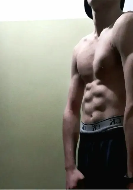 Я Ваня, 21, знакомлюсь без обязательств в Одессе