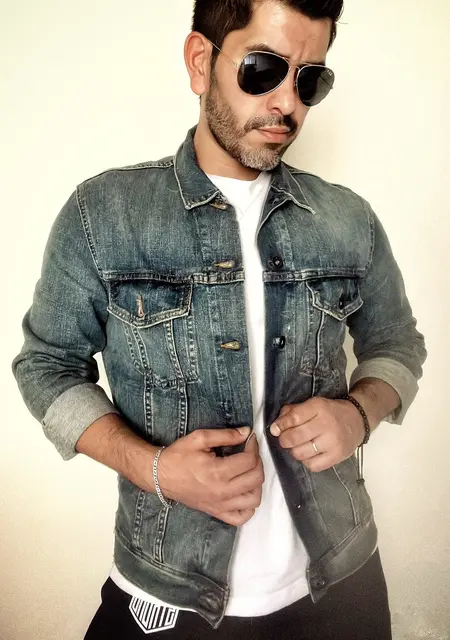 Vctor из Монтеррея, мне 43, познакомлюсь для приятного времяпровождения