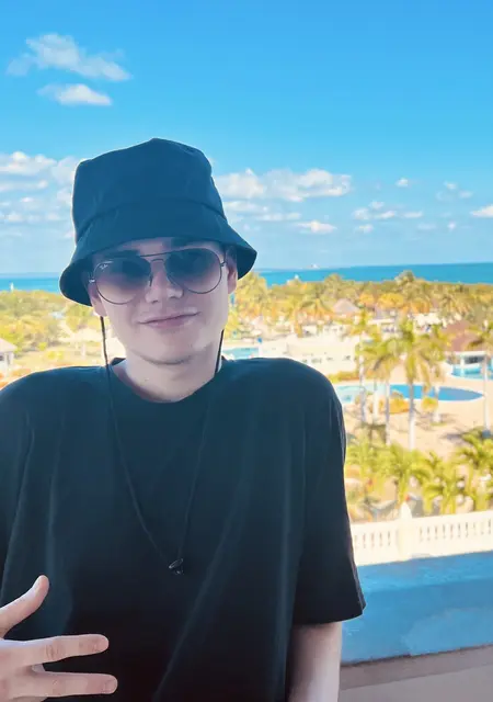 Я Сергей, 25, знакомлюсь для вирта в Харлеме