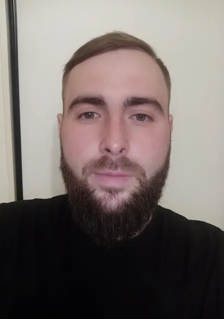 Я Максим, 32, знакомлюсь для приятного времяпровождения в Донецке