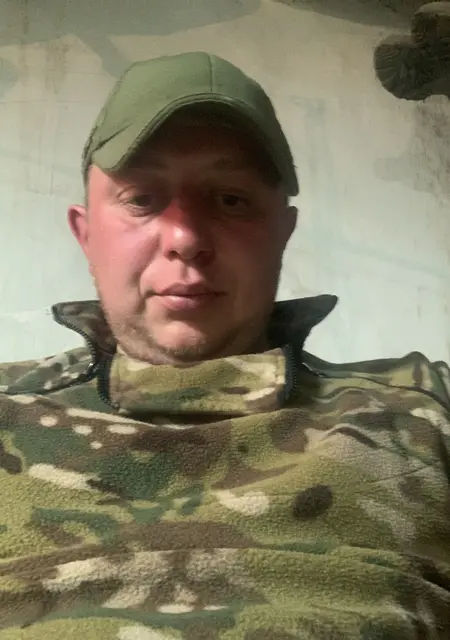 Я Олександр, 33, знакомлюсь на одну ночь в Константиновке