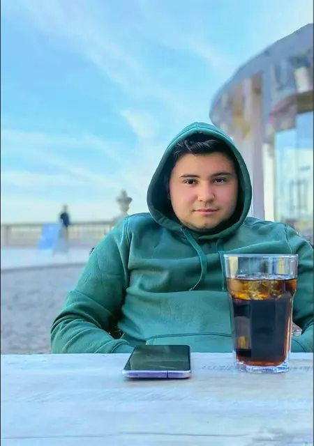 Teodor из Ботошани, ищу на сайте знакомства на одну ночь