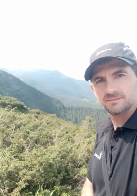 Я Сергей, 39 років, знайомлюсь без зобов'язань у Івано-Франківську