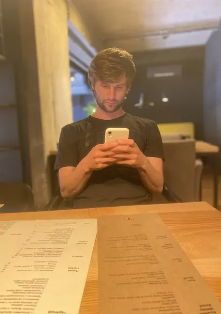 Eldar из Львова, ищу на сайте знакомства на одну ночь