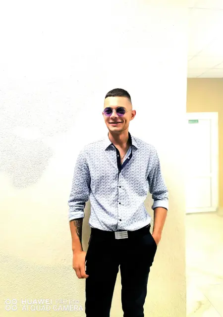 Я Макс, 27, из Солигорска, ищу знакомства без обязательств