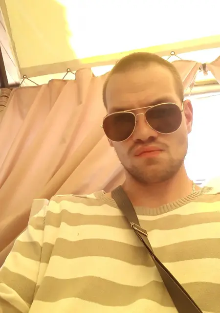 Я Илья, 29 років, знайомлюсь без зобов'язань у Чернівцях