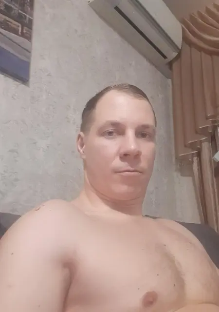 Юрий из Харькова, ищу на сайте знакомства без обязательств