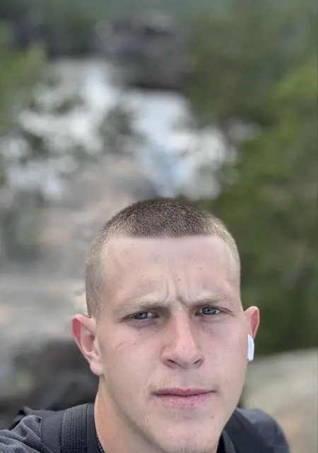 Василий из Караганды, мне 20, познакомлюсь для постоянных отношений