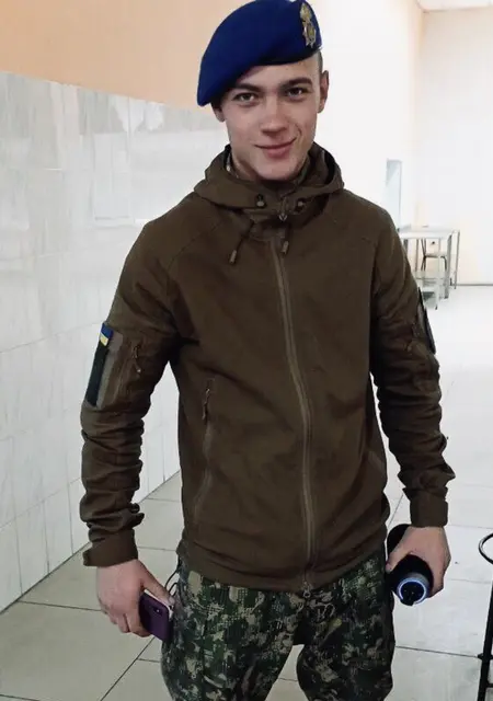 Я Александр, 22 років, знайомлюсь без зобов'язань у Кривому Розі