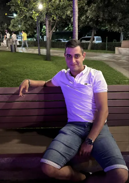 Seryoja из Еревана, мне 23, познакомлюсь для вирта