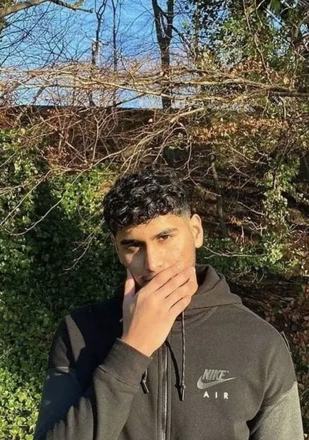 Shy из Лондона, мне 21, познакомлюсь