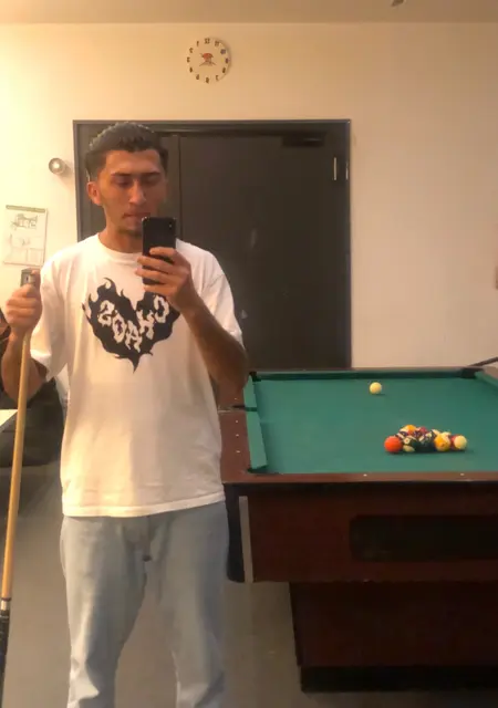 Rohid из Дюссельдорфа, мне 23, познакомлюсь на одну ночь