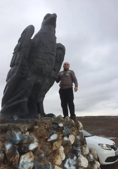 Я Амир, 42, знакомлюсь для приятного времяпровождения в Алматы