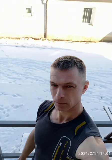 Я Александр, 49, знакомлюсь для постоянных отношений в Брно