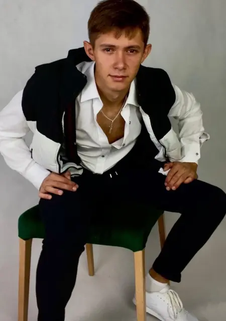 Я Діма, 22, знакомлюсь без обязательств в Парчев