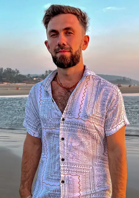 Я Михаил, 30, знакомлюсь для общения в Нью-дели