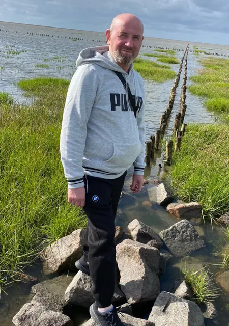 Я Viktor, 60, знакомлюсь без обязательств в Гамбурге