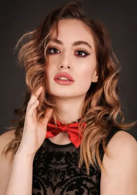 Amandalyre из Бухареста