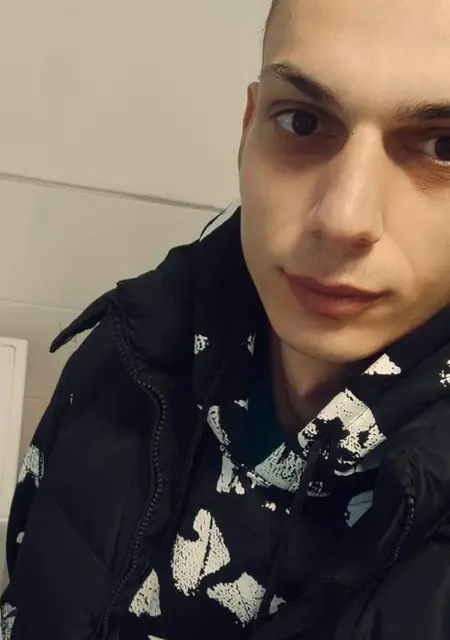 Я Giorgi, 26, из Батуми, ищу знакомства без обязательств