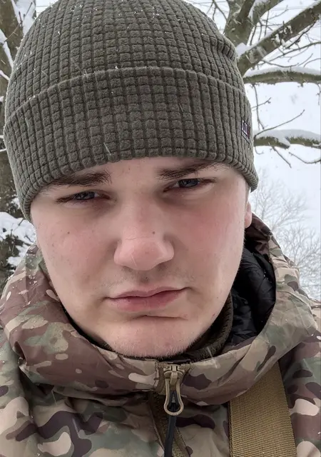 Я Ярослав, 18, из Стамбула, ищу знакомство для постоянных отношений