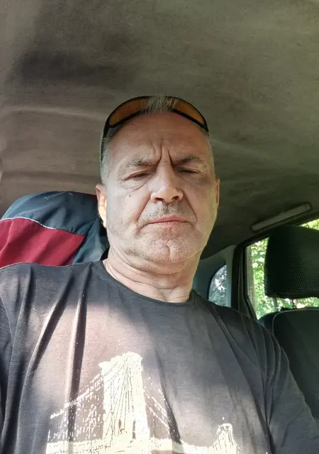 Я Александр, 49, из Новопскова, ищу знакомство для дружбы