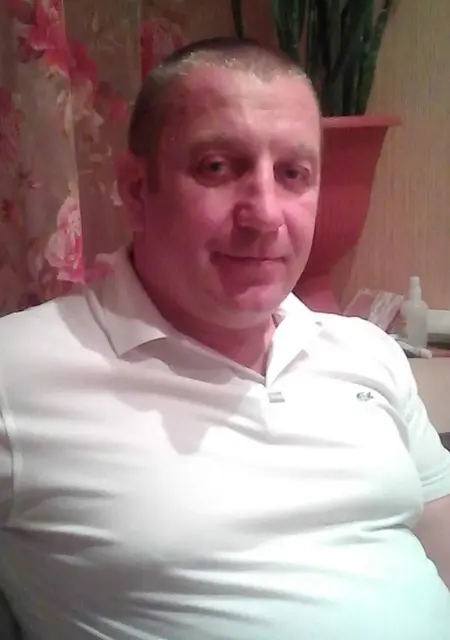 Я Валера, 56, знакомлюсь для приятного времяпровождения в Алчевске