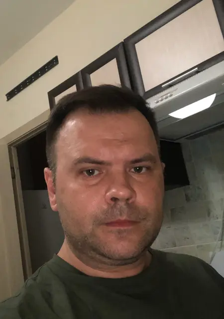 Я Эдгар, 40, из Вены, ищу знакомства без обязательств