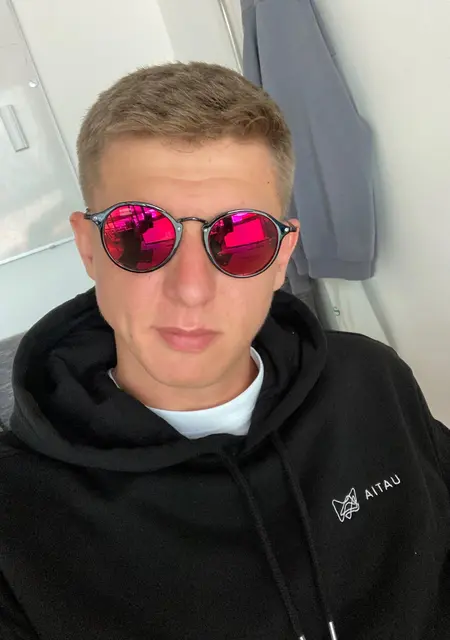 Я Armi, 32, знакомлюсь без обязательств в Венеции