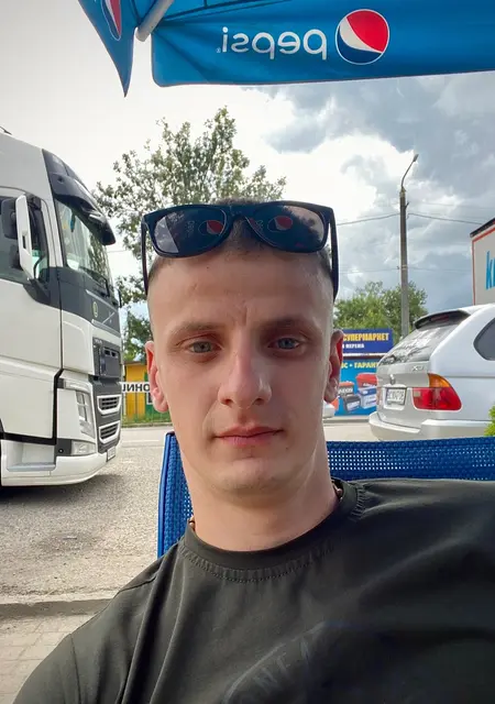 Я Ваня, 25 років, знайомлюсь для постійні стосунки у Стрий