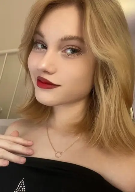 Лиза из Белой Церкви, мне 18, познакомлюсь на одну ночь