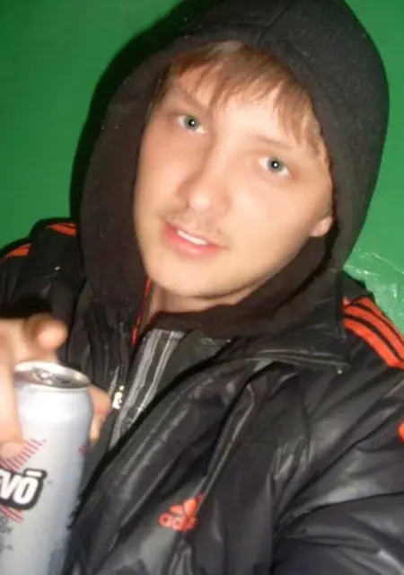 Коля з Рівного, шукаю на сайті приємне проведення часу